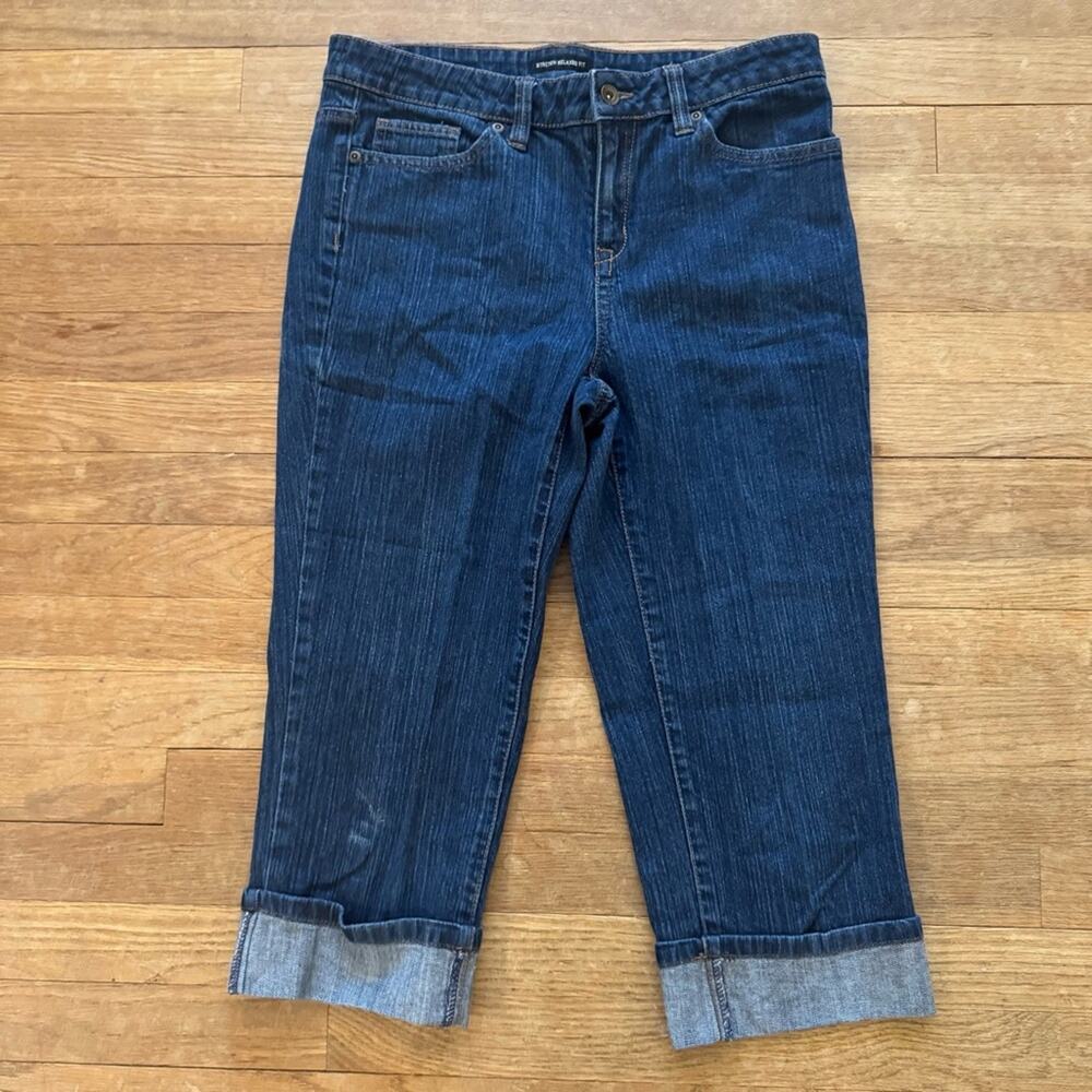 Liz Claiborne Axcess dark wash mid rise cuffed cropped jeans pants size 8
b37